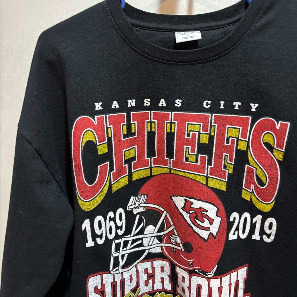 Kansas City Chiefs Super Bowl Sweatshirt Like New - Picture 4 of 15
